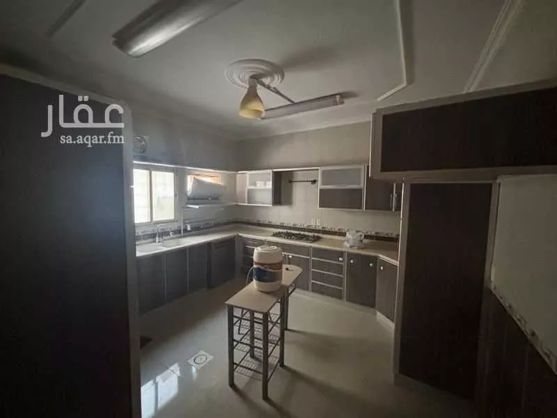 شقة 9 غرف في بدر 11