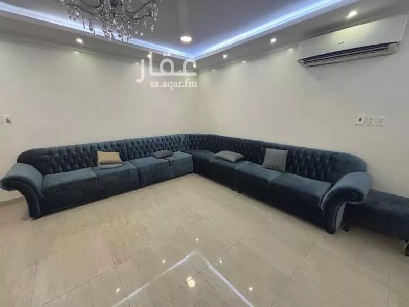 شقة 9 غرف في بدر 8