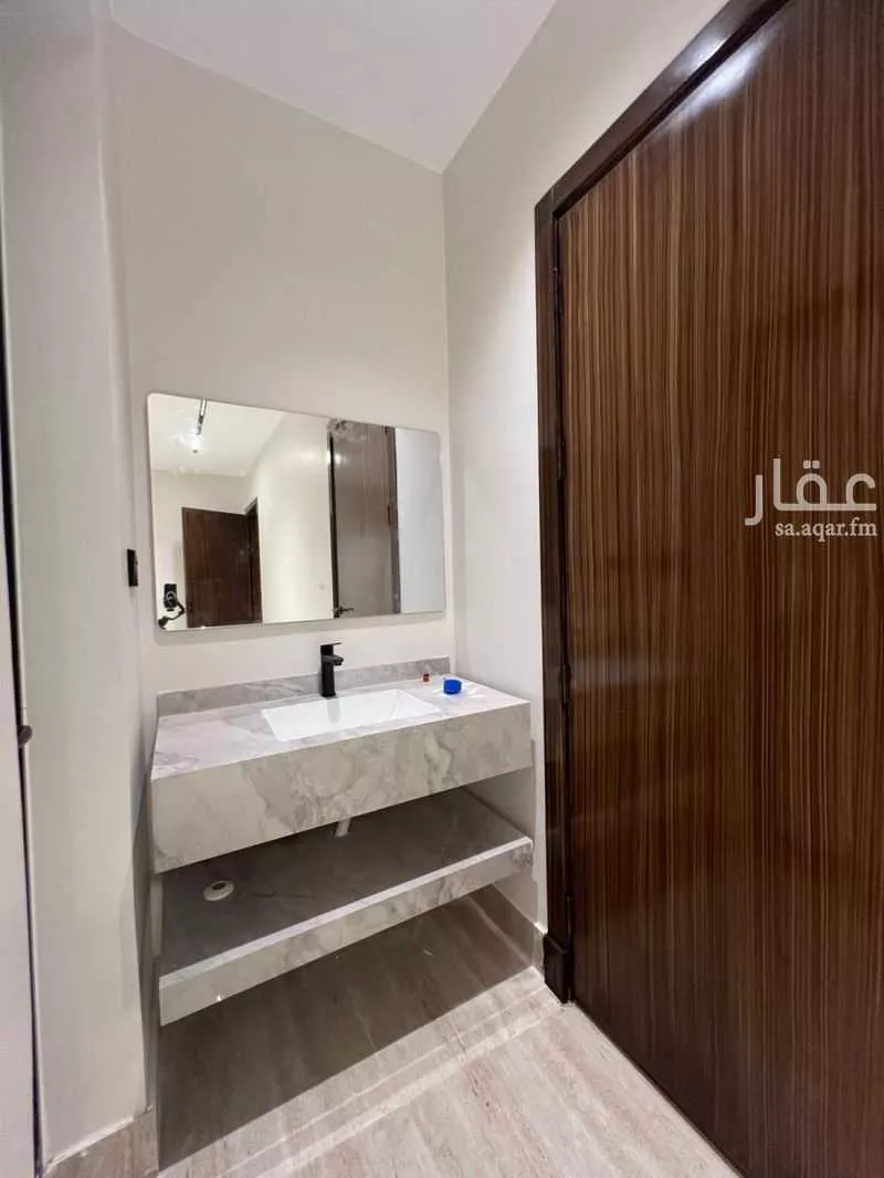 شقة 4 غرف في المنتزة 2