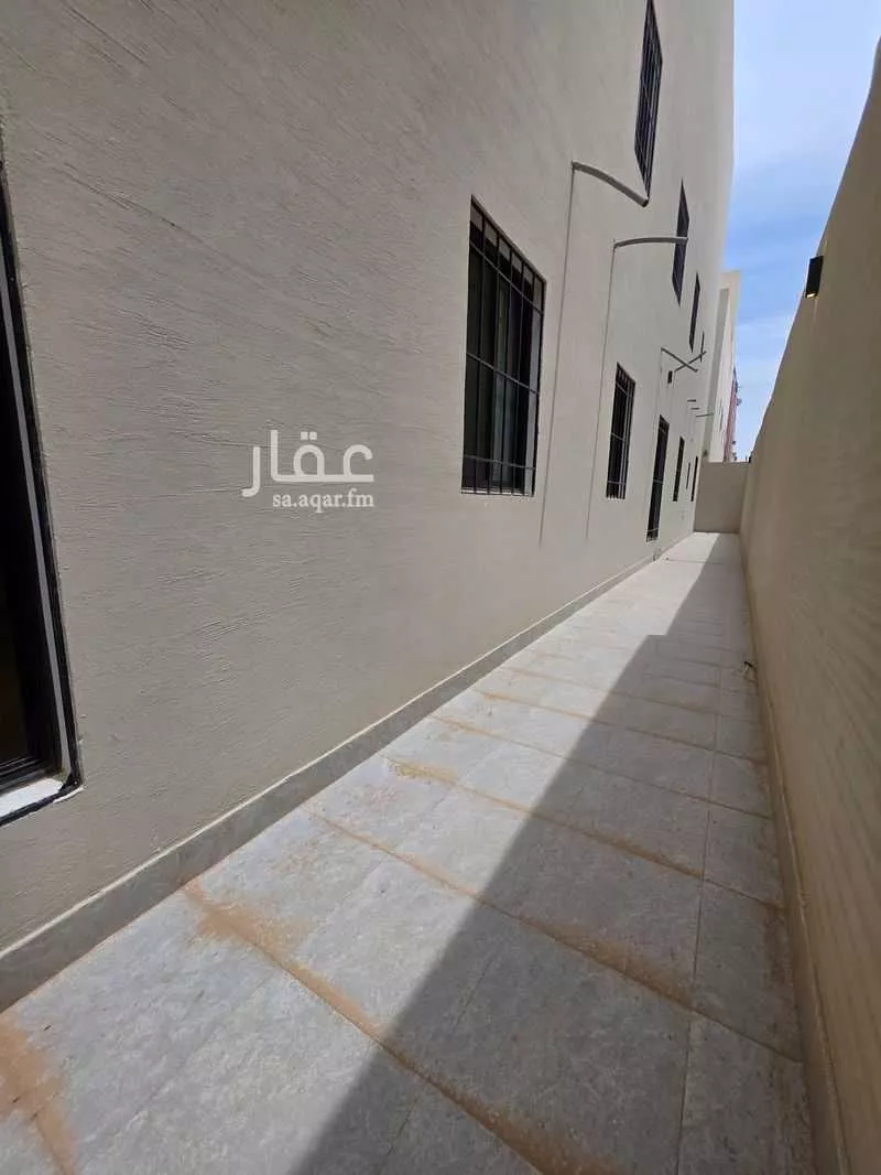 4 bedroom apartment in Al Yarmouk 10