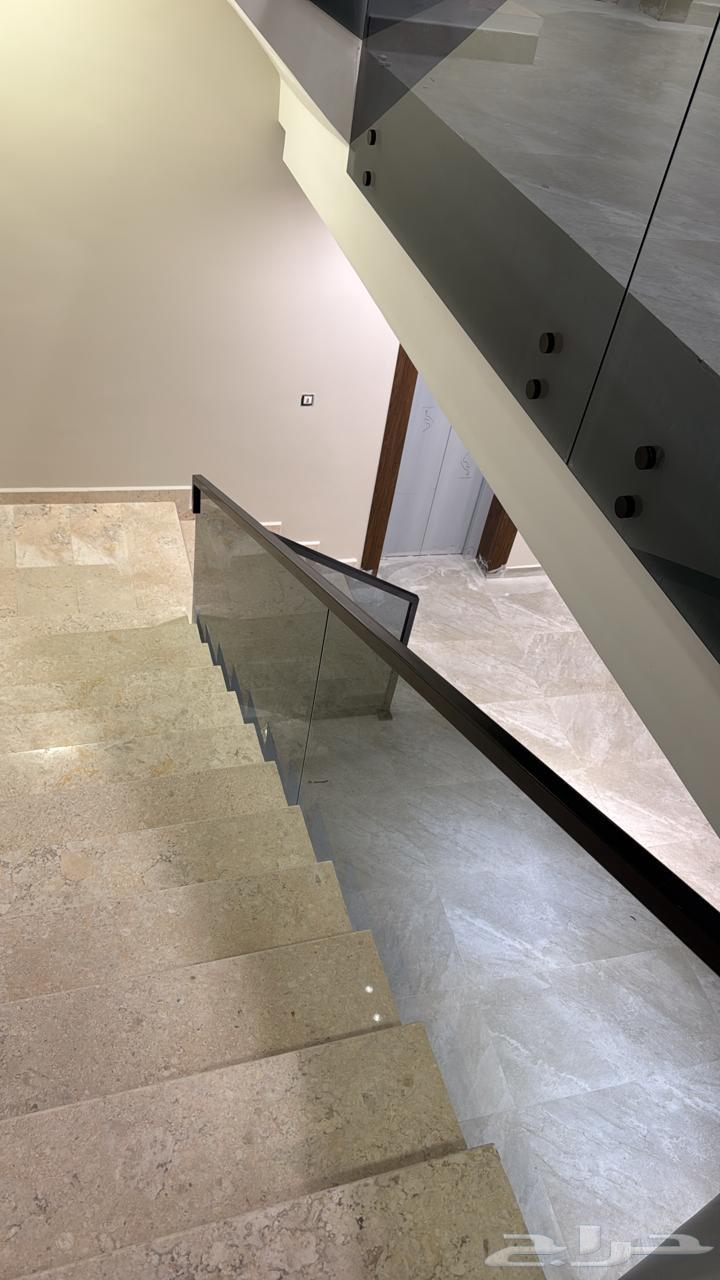 6 bedroom villa in Al Manar 2