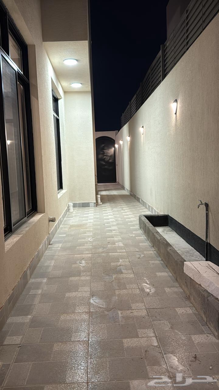 6 bedroom villa in Al Manar 4