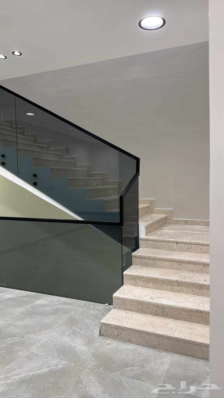 6 bedroom villa in Al Manar 7