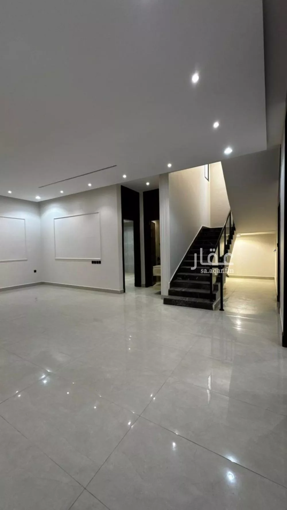 فيلا 6 غرف في النظيم 7