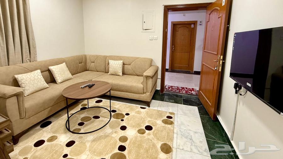 شقة 2 غرف في العزيزية 12