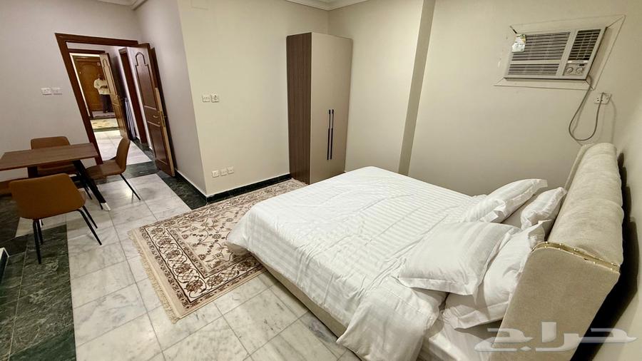 شقة 2 غرف في العزيزية 4