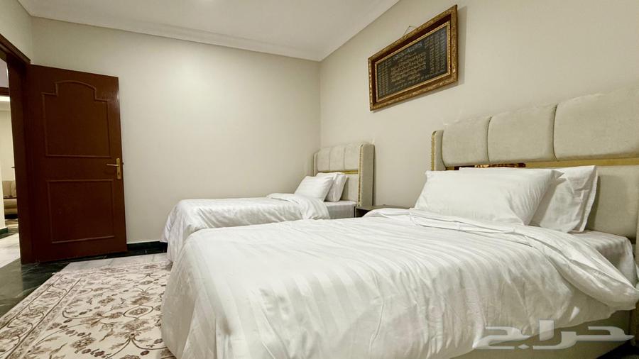 شقة 2 غرف في العزيزية 5