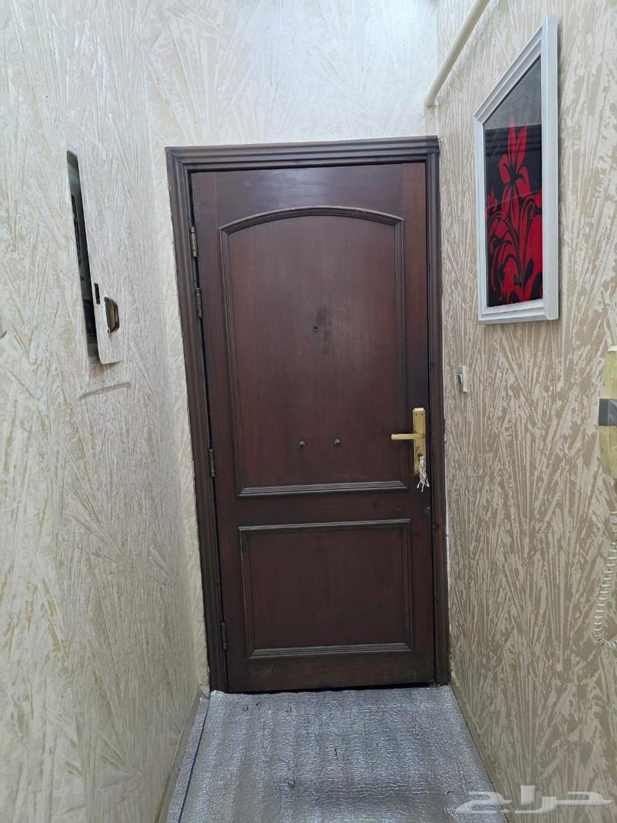 شقة 4 غرف في العزيزية 12