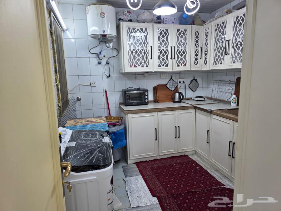 شقة 4 غرف في العزيزية 6