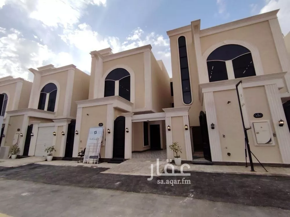 فيلا 8 غرف في الشرق 2