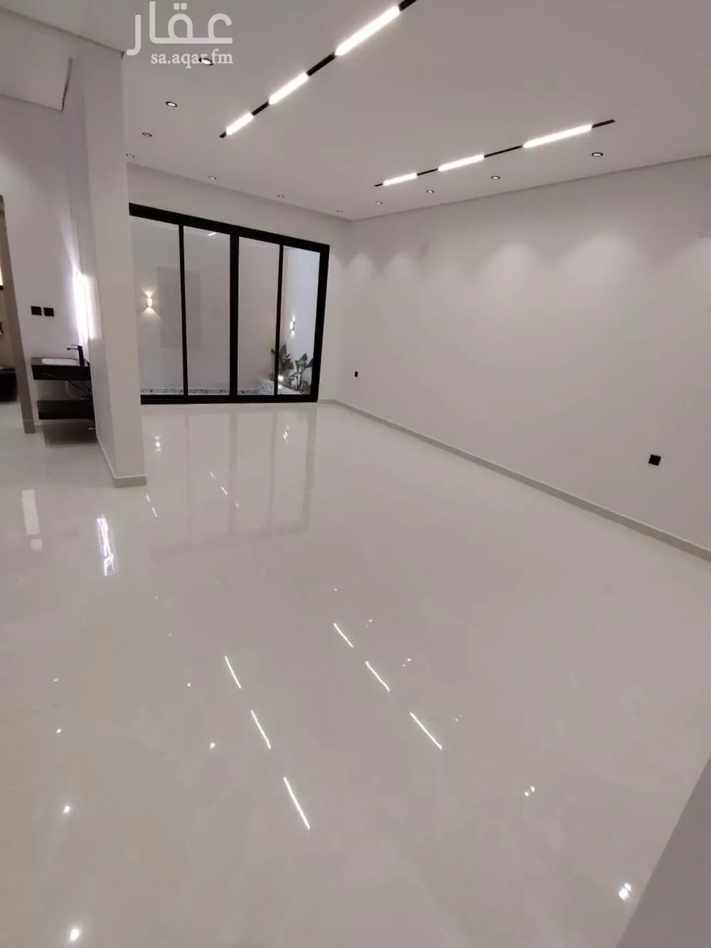 فيلا 8 غرف في الشرق 21