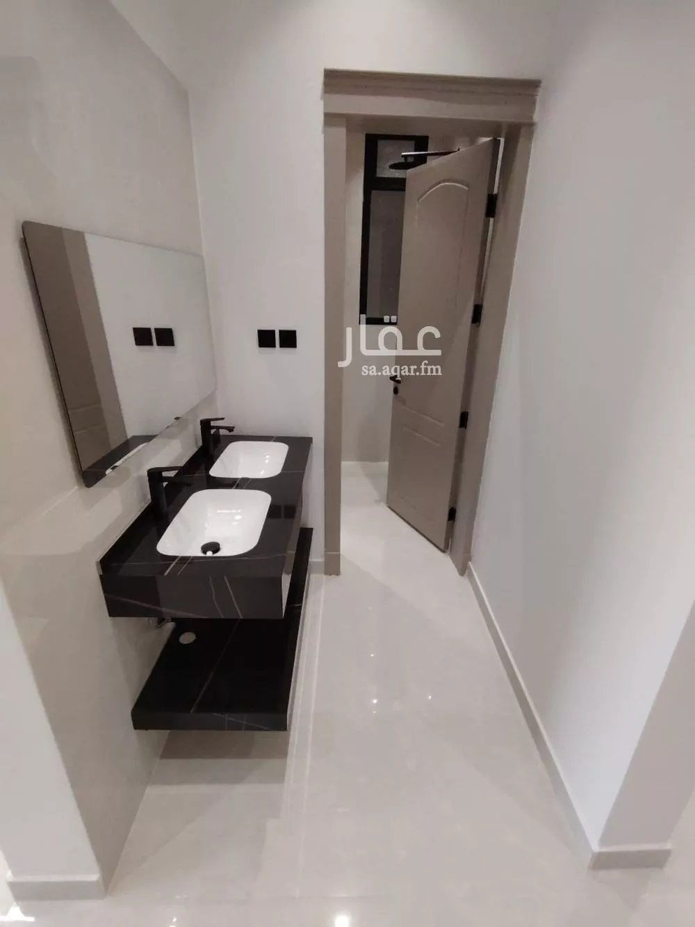 فيلا 8 غرف في الشرق 4