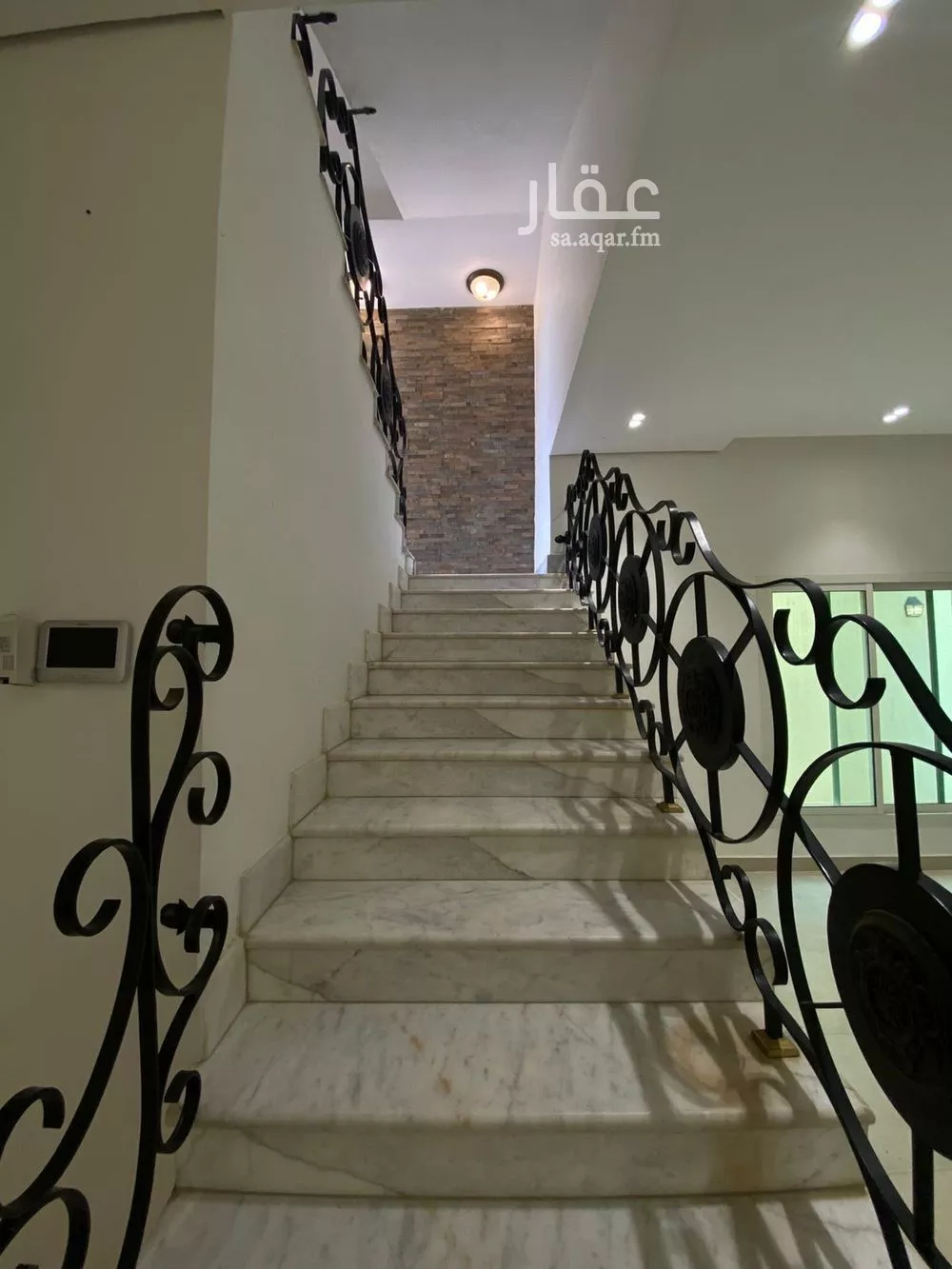 فيلا 4 غرف في الربيع 11