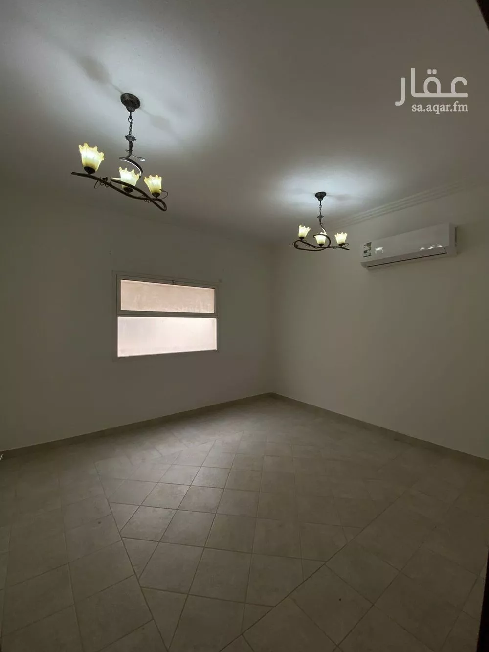 فيلا 4 غرف في الربيع 20