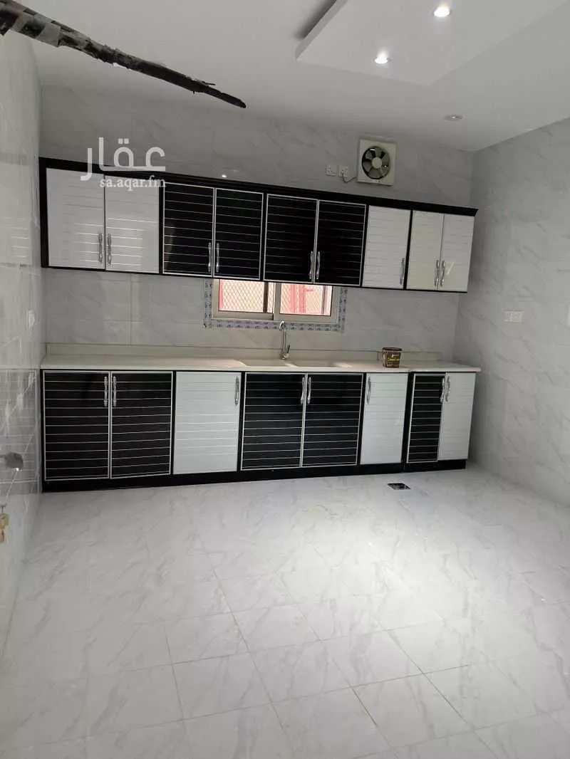 شقة 4 غرف في حرة الوبرة 3