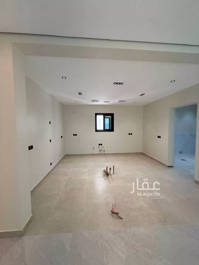 5 bedroom apartment in Al Aziziyah 7