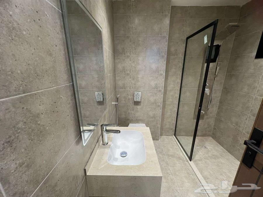 شقة 5 غرف في ولي العهد 21