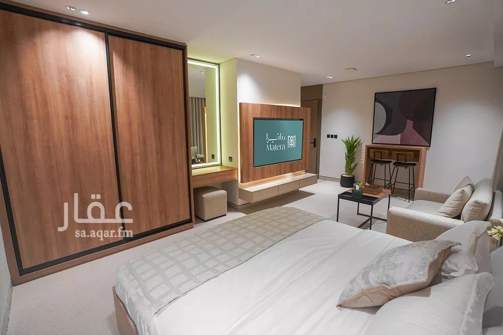 شقة 1 غرف في الملقا 4