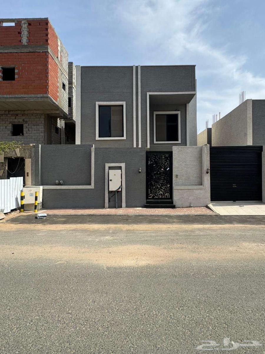 فيلا 9 غرف في ولي العهد 2