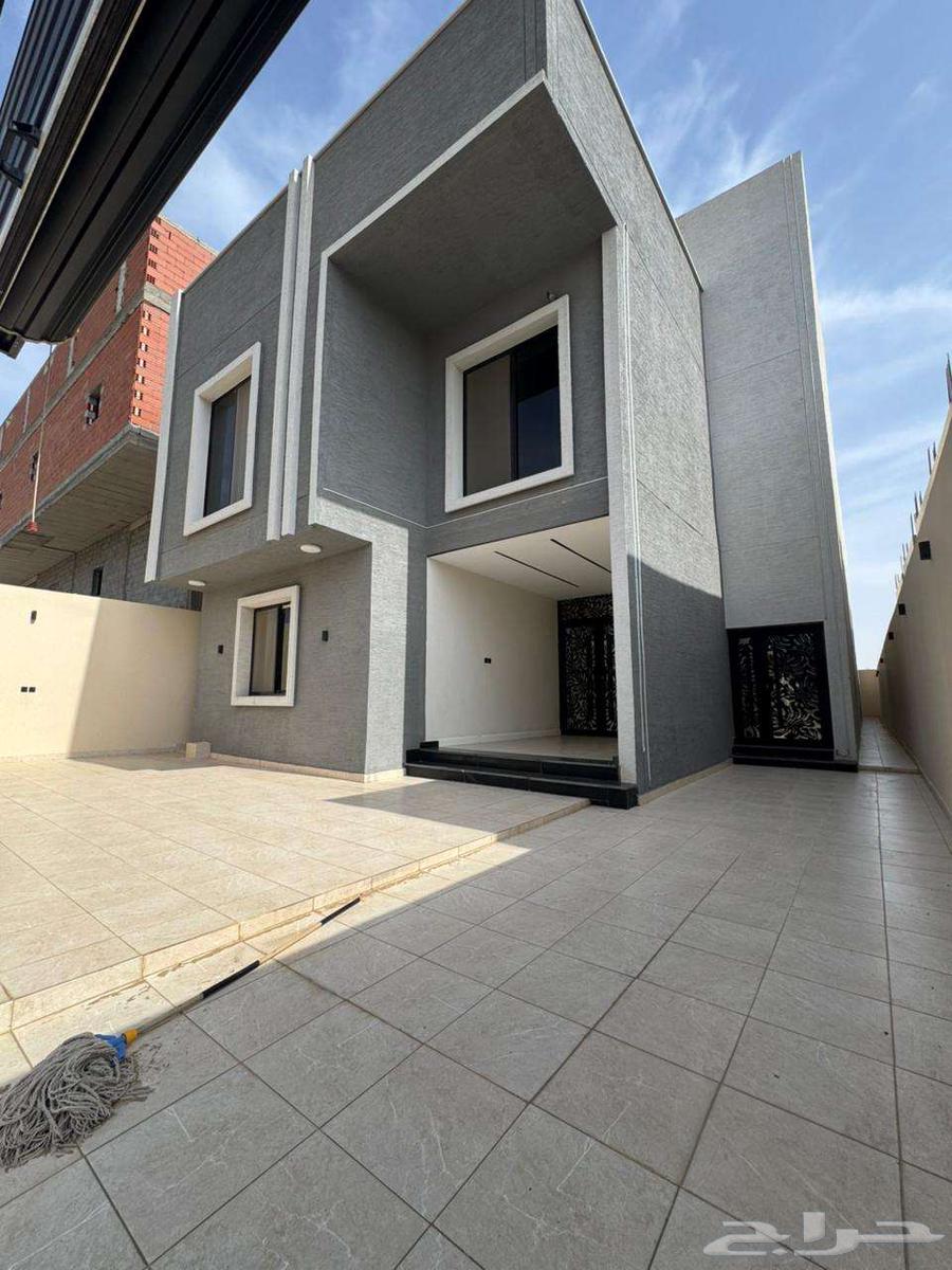 فيلا 9 غرف في ولي العهد 4