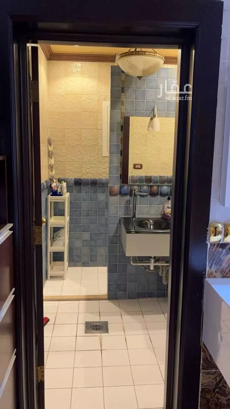 فيلا 11 غرف في البساتين 2