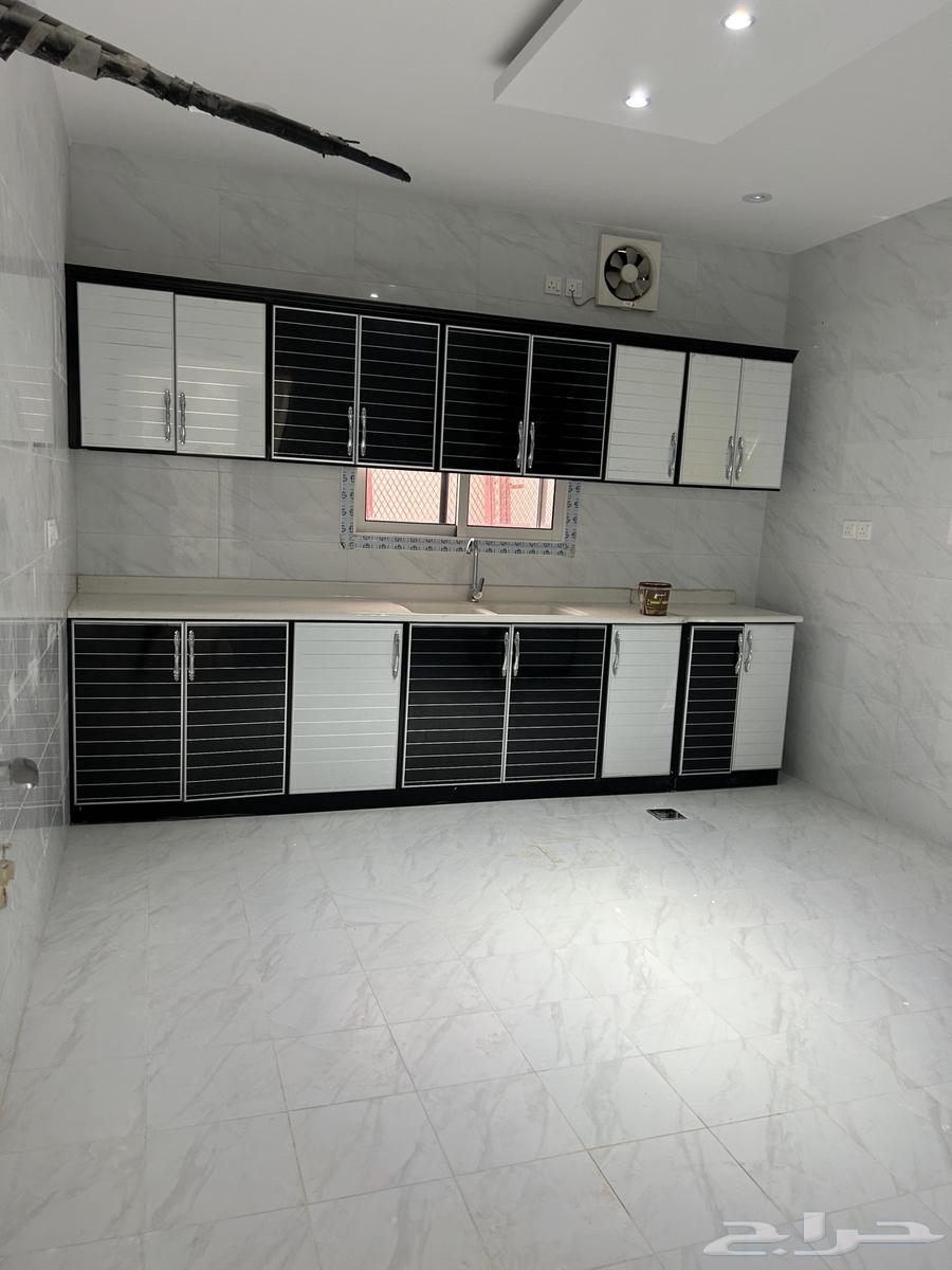 شقة 4 غرف في حرة الوبرة 7