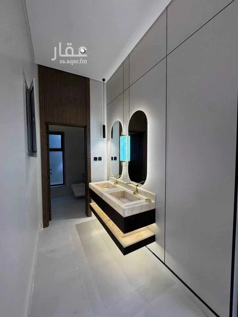 فيلا 7 غرف في الحمراء و ام الجود 5