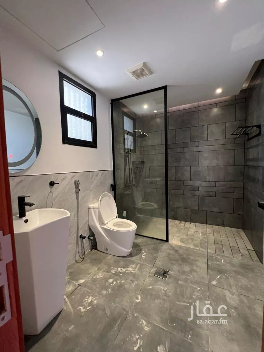 3 bedroom apartment in Al Aridh 18