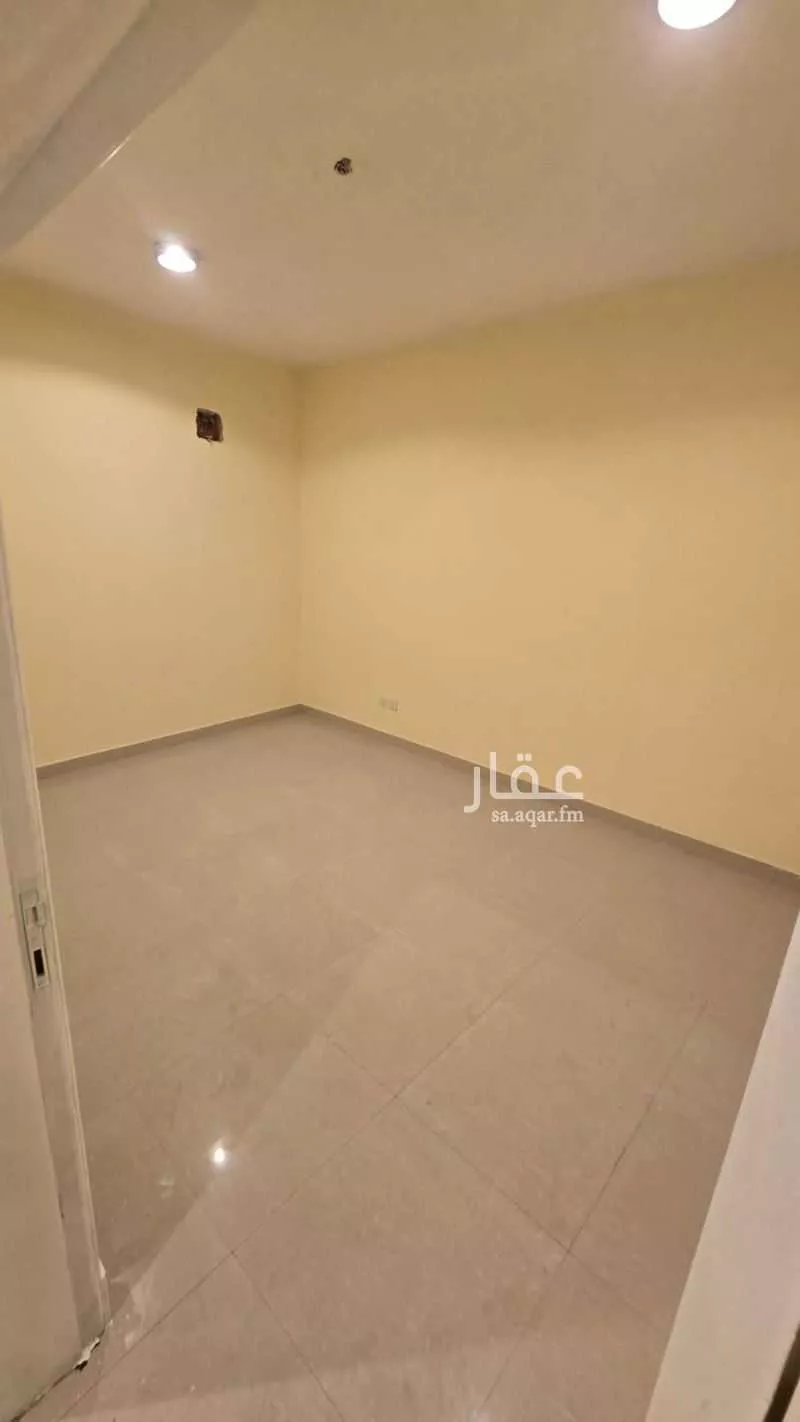 شقة 3 غرف في الديرة 2