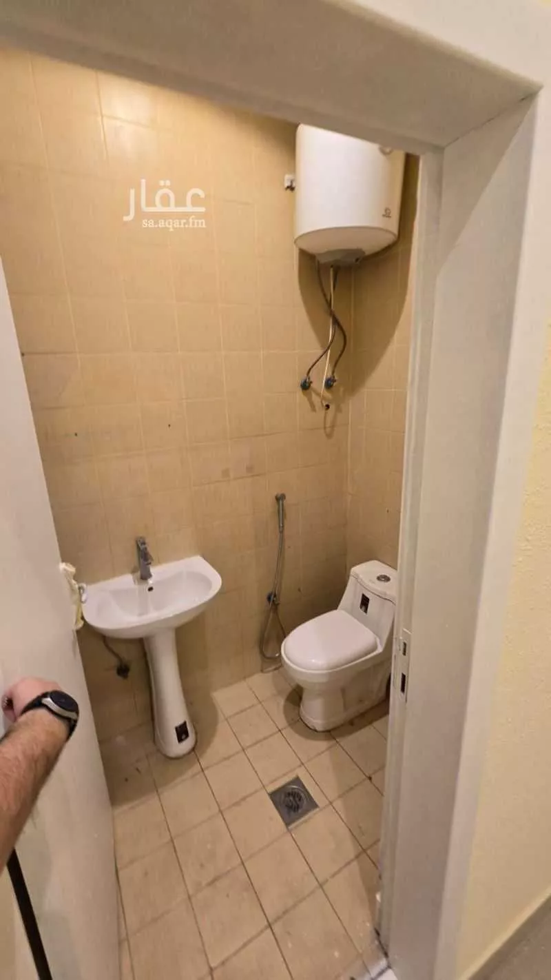 شقة 3 غرف في الديرة 7