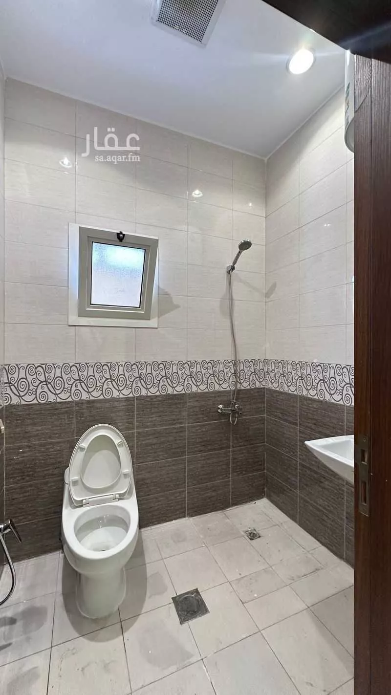 شقة 2 غرف في الملقا 11