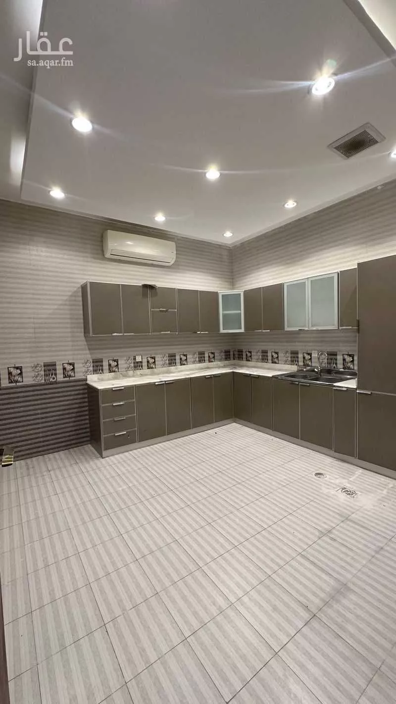 شقة 2 غرف في الملقا 12