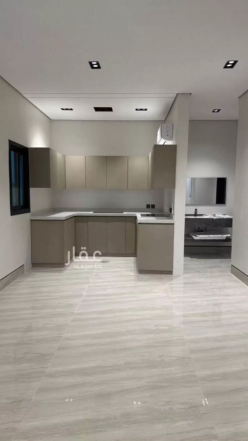 6 bedroom apartment in Al Zahrah 4