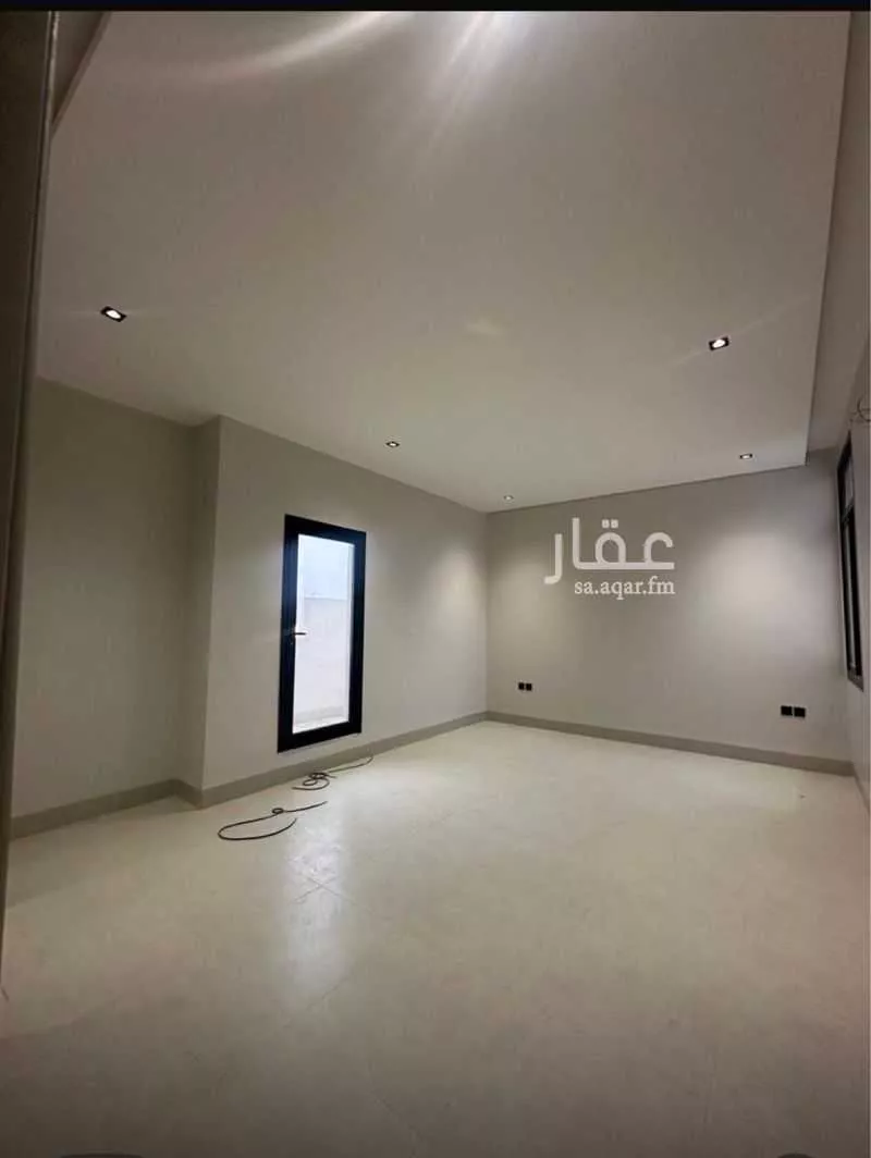 فيلا 7 غرف في الجنادرية 9