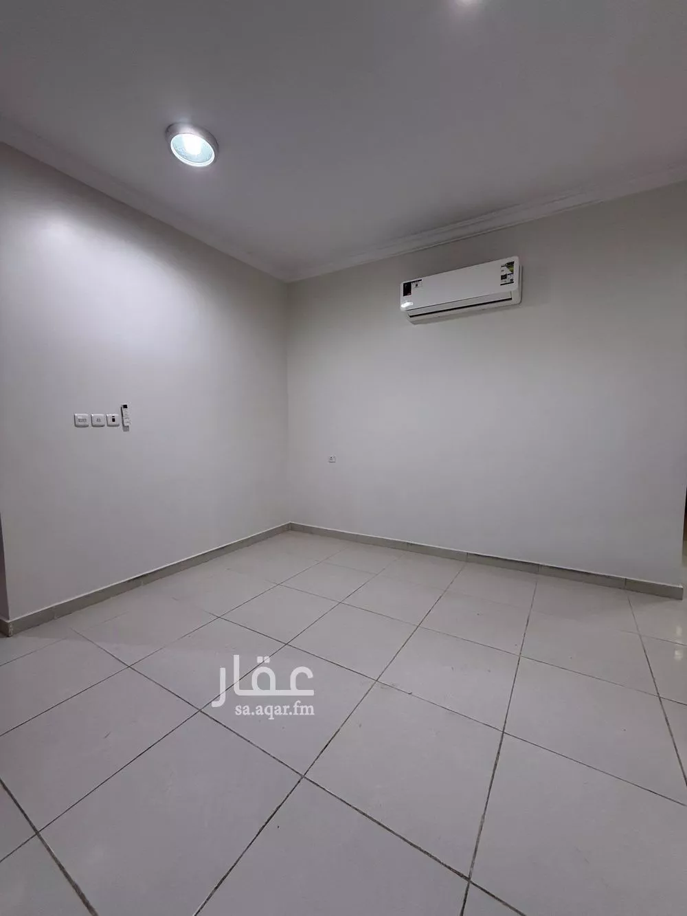 دور 4 غرف في العارض 8