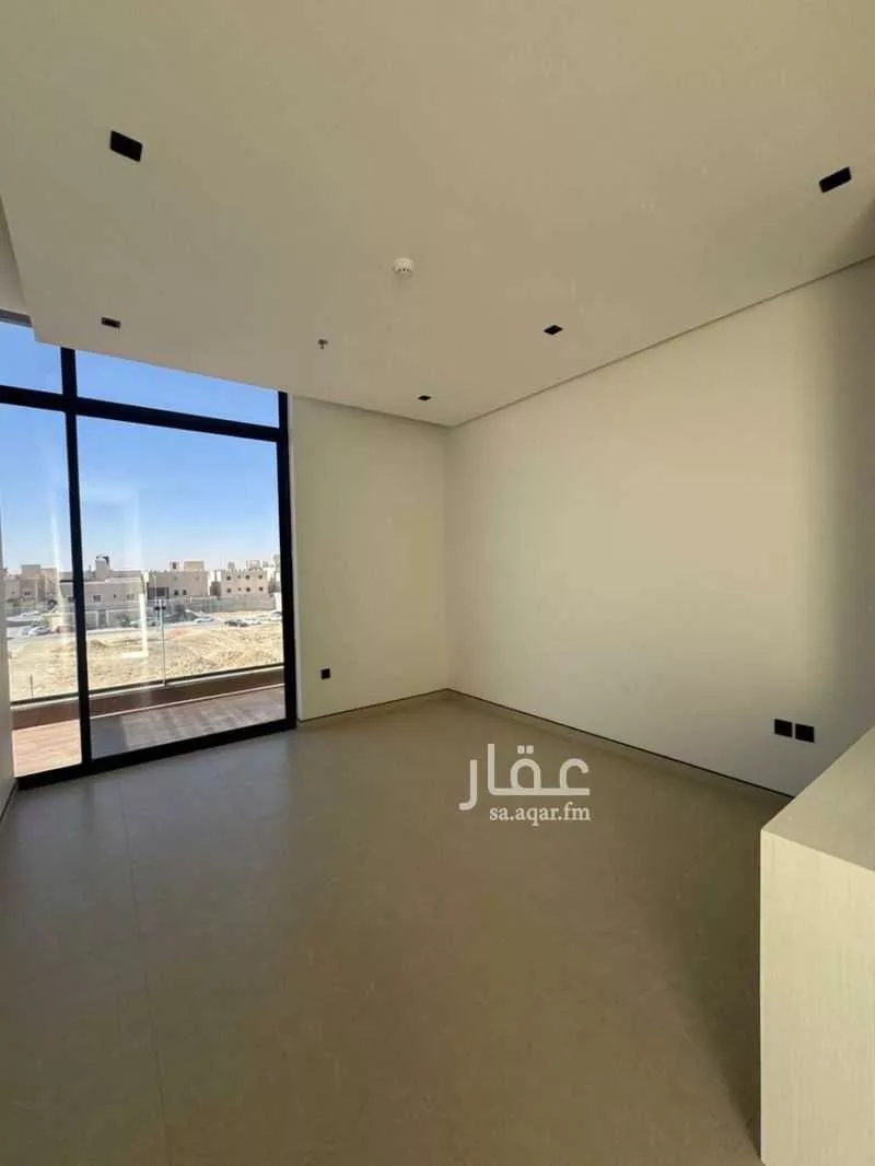 عمارة 729 م² في العارض 9