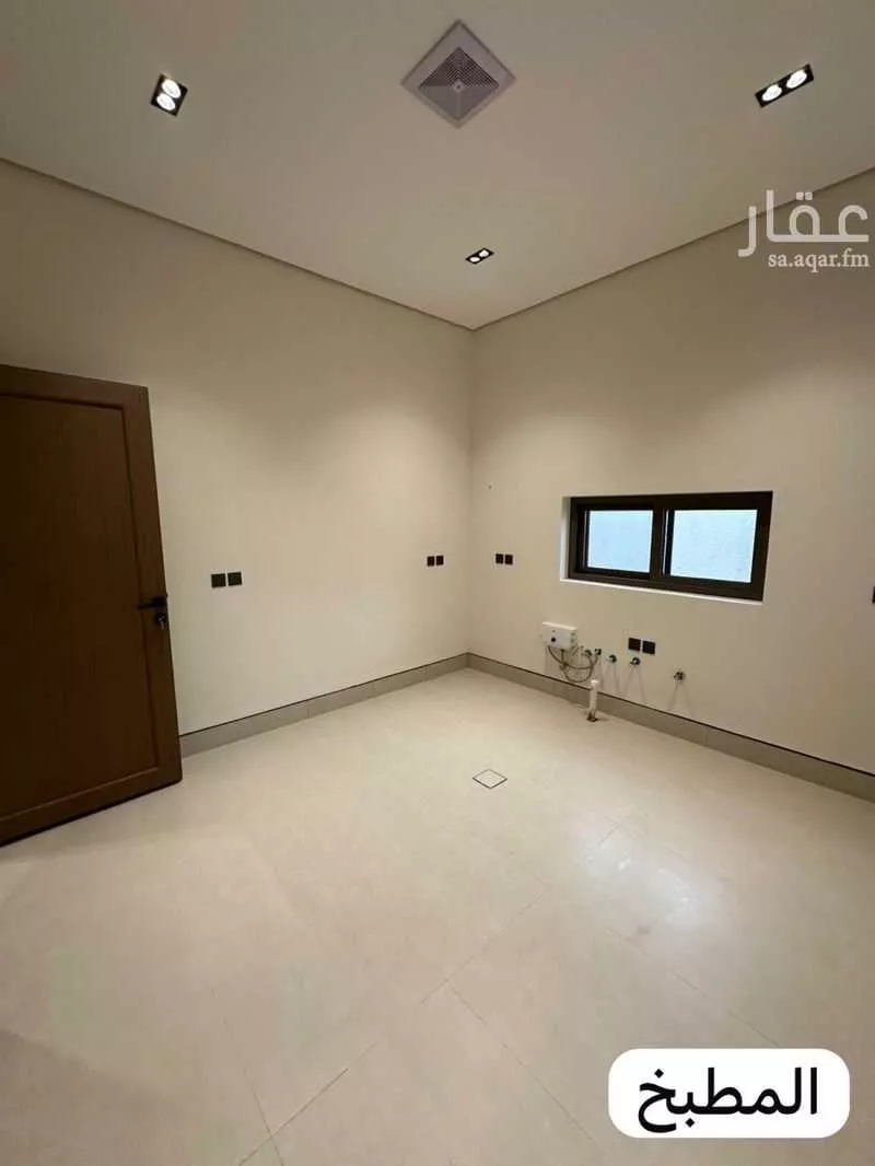 شقة 4 غرف في الروابي 16