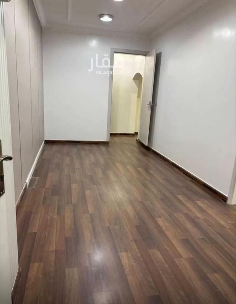 شقة 4 غرف في لبن 5