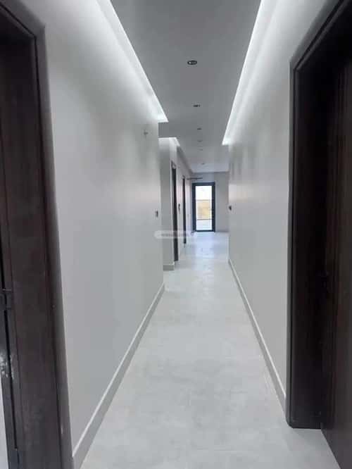 شقة 4 غرف في النعيم 6