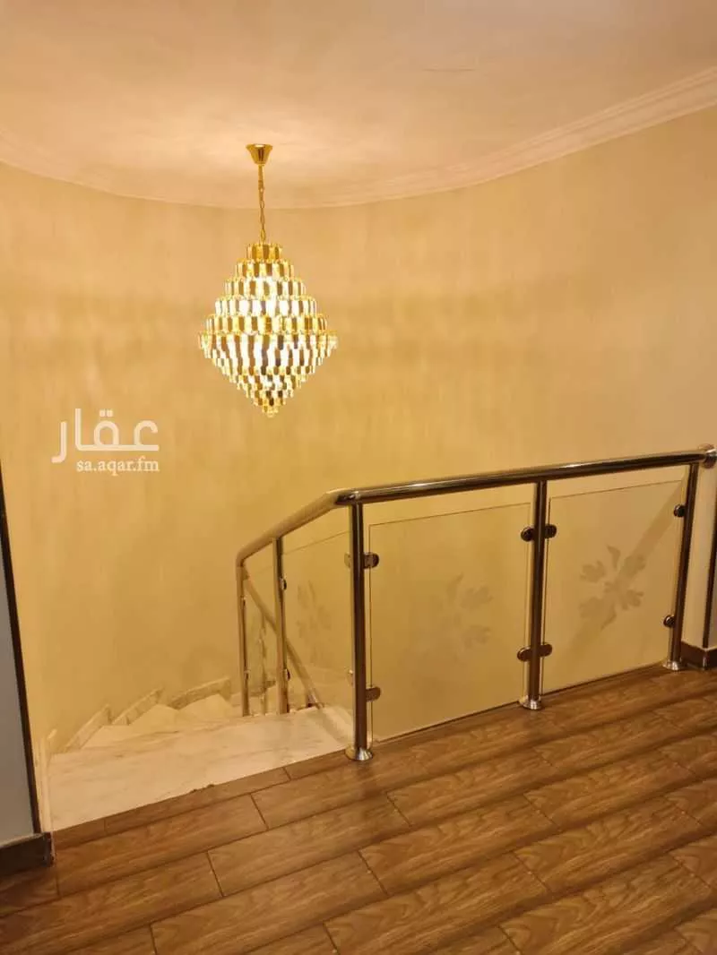 فيلا 4 غرف في الوادي 3