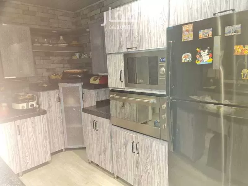 فيلا 4 غرف في الوادي 7