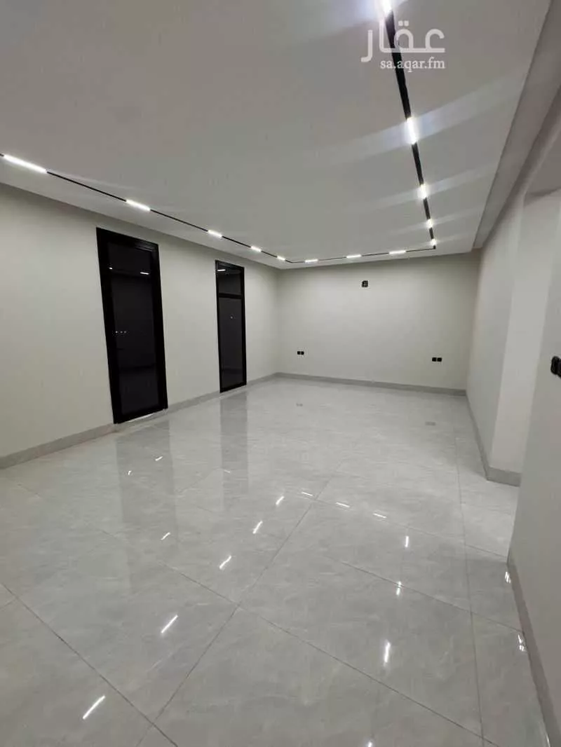 4 bedroom villa in Al Maizilah 6