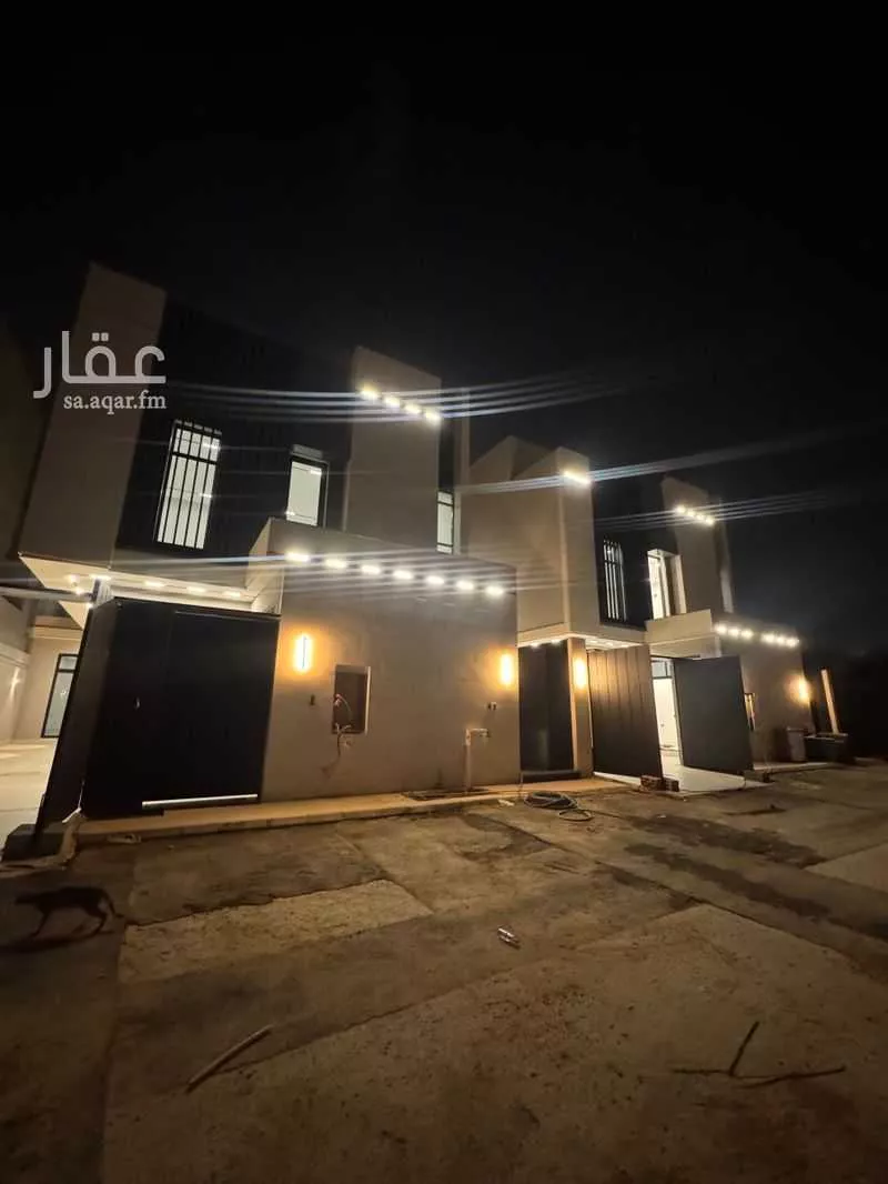 4 bedroom villa in Al Maizilah 7