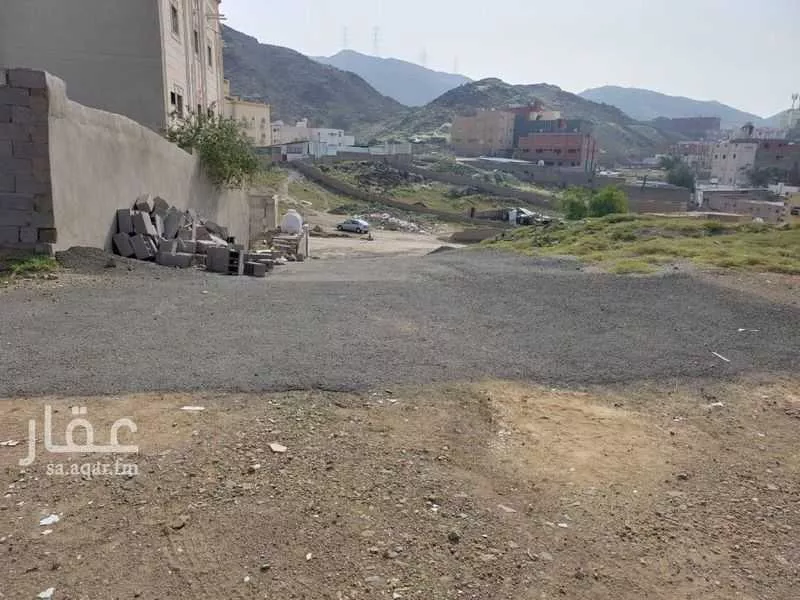 أرض 1722 م² في التنعيم 3