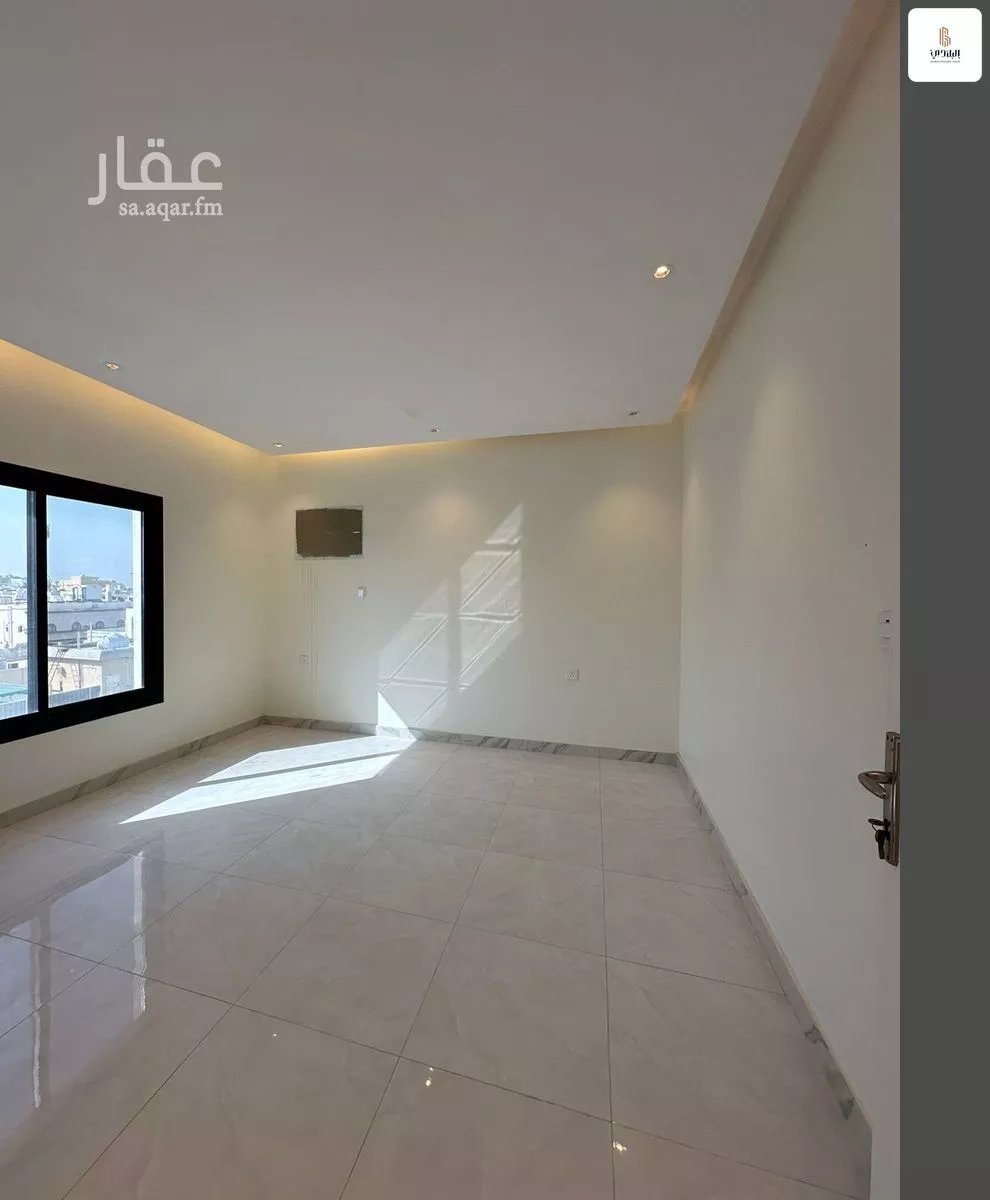 شقة 4 غرف في الصفا 10