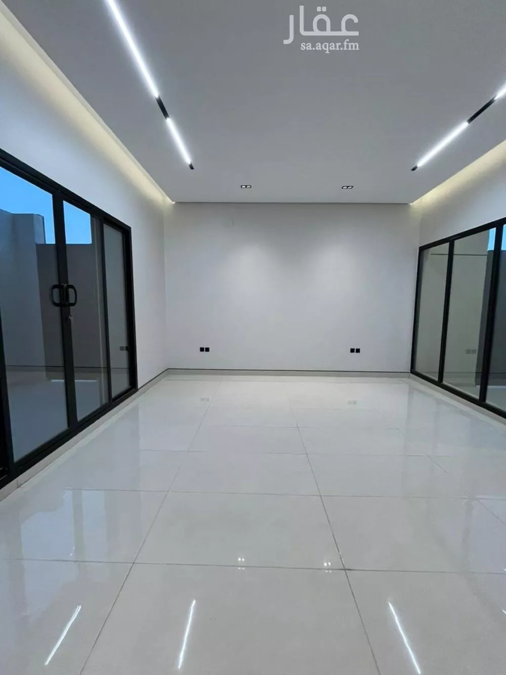 فيلا 5 غرف في الجنادرية 9