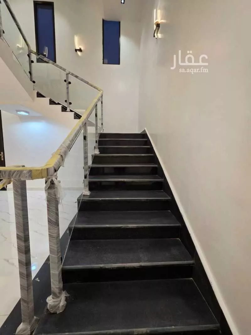 6 bedroom villa in Al Qadisiyah 16