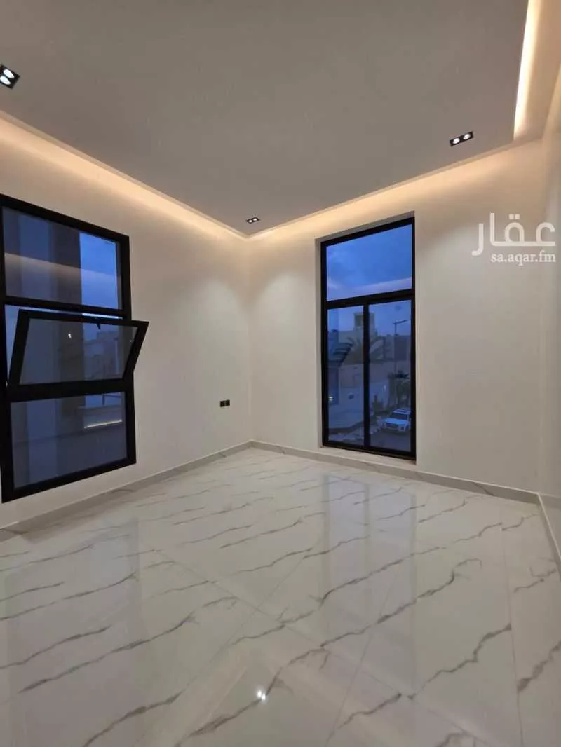6 bedroom villa in Al Qadisiyah 18