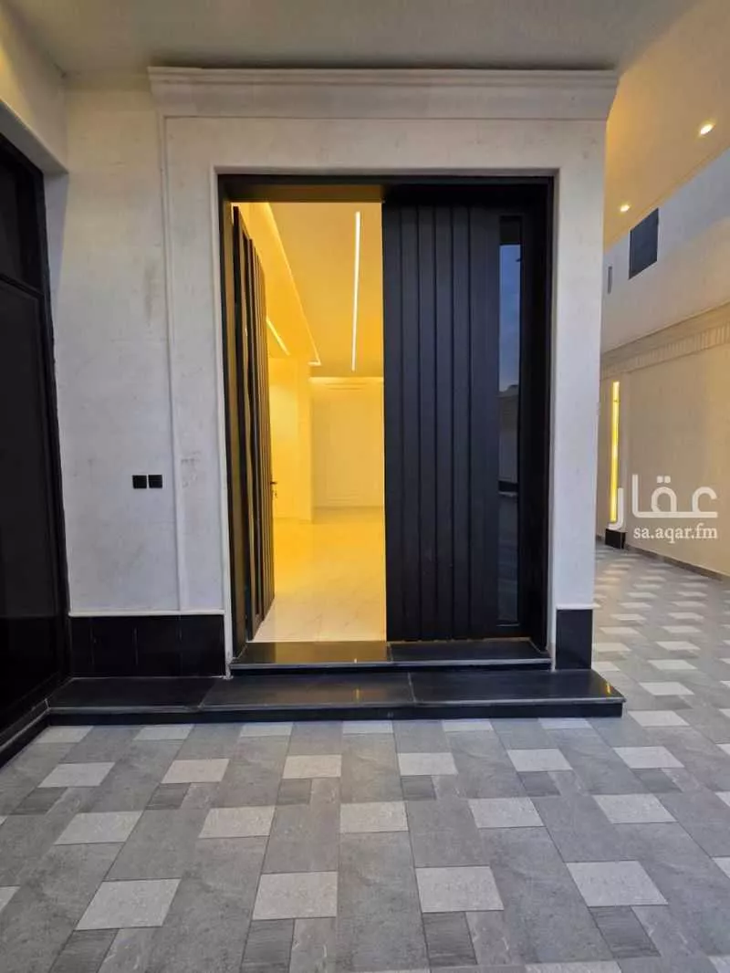 6 bedroom villa in Al Qadisiyah 3