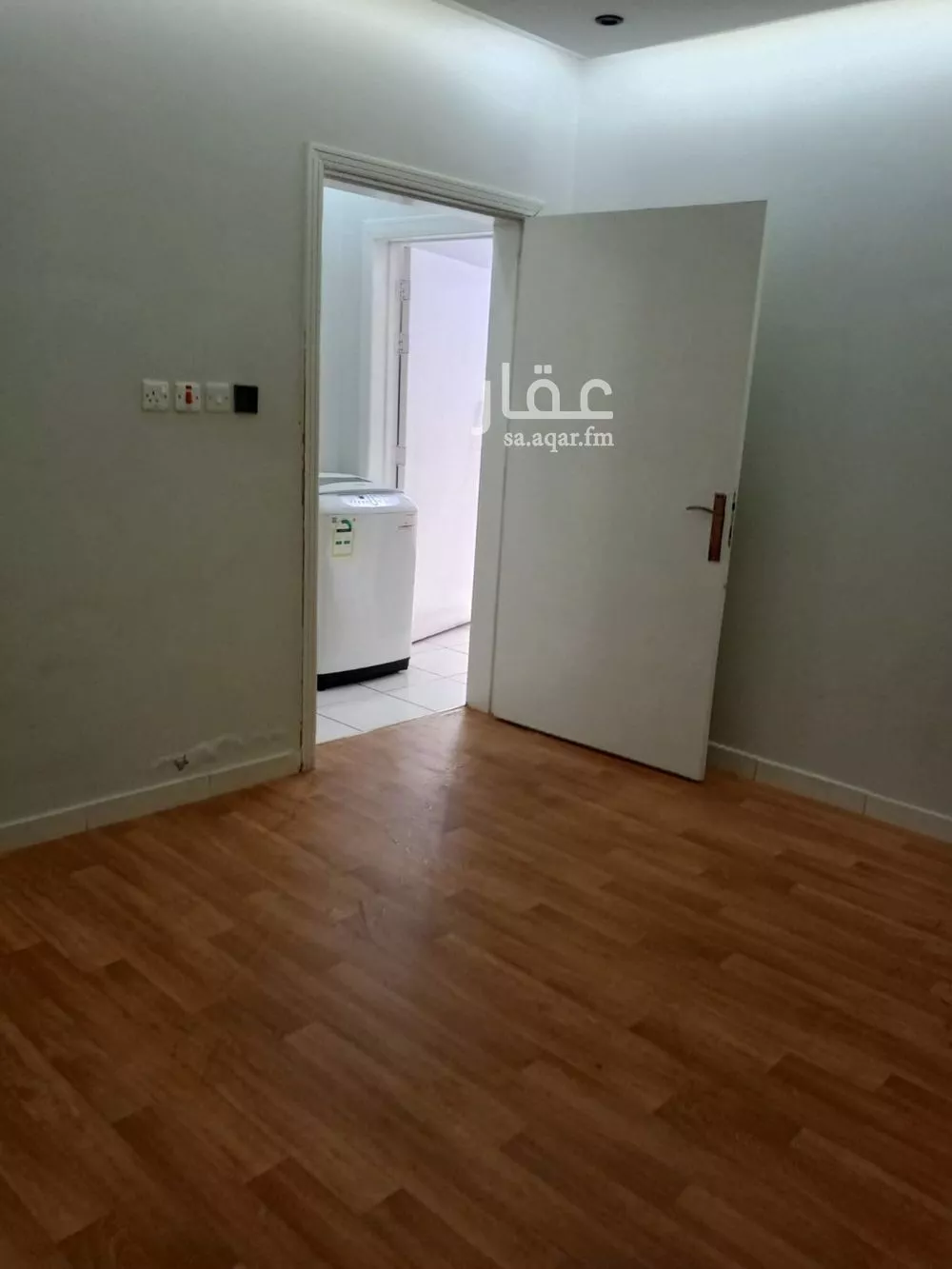 شقة 1 غرف في المونسية 4